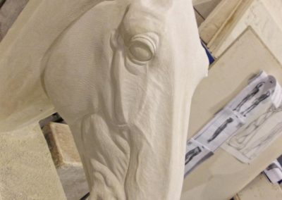 Sculpture tête de cheval en pierre de Tervoux